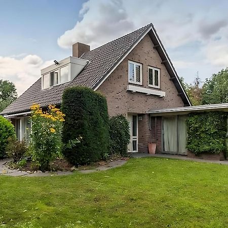 Ground Floor And Twin Bedroom In Luxurious Villa With Beautiful Garden Very Near Tue And Centre Eindhoven Luaran gambar